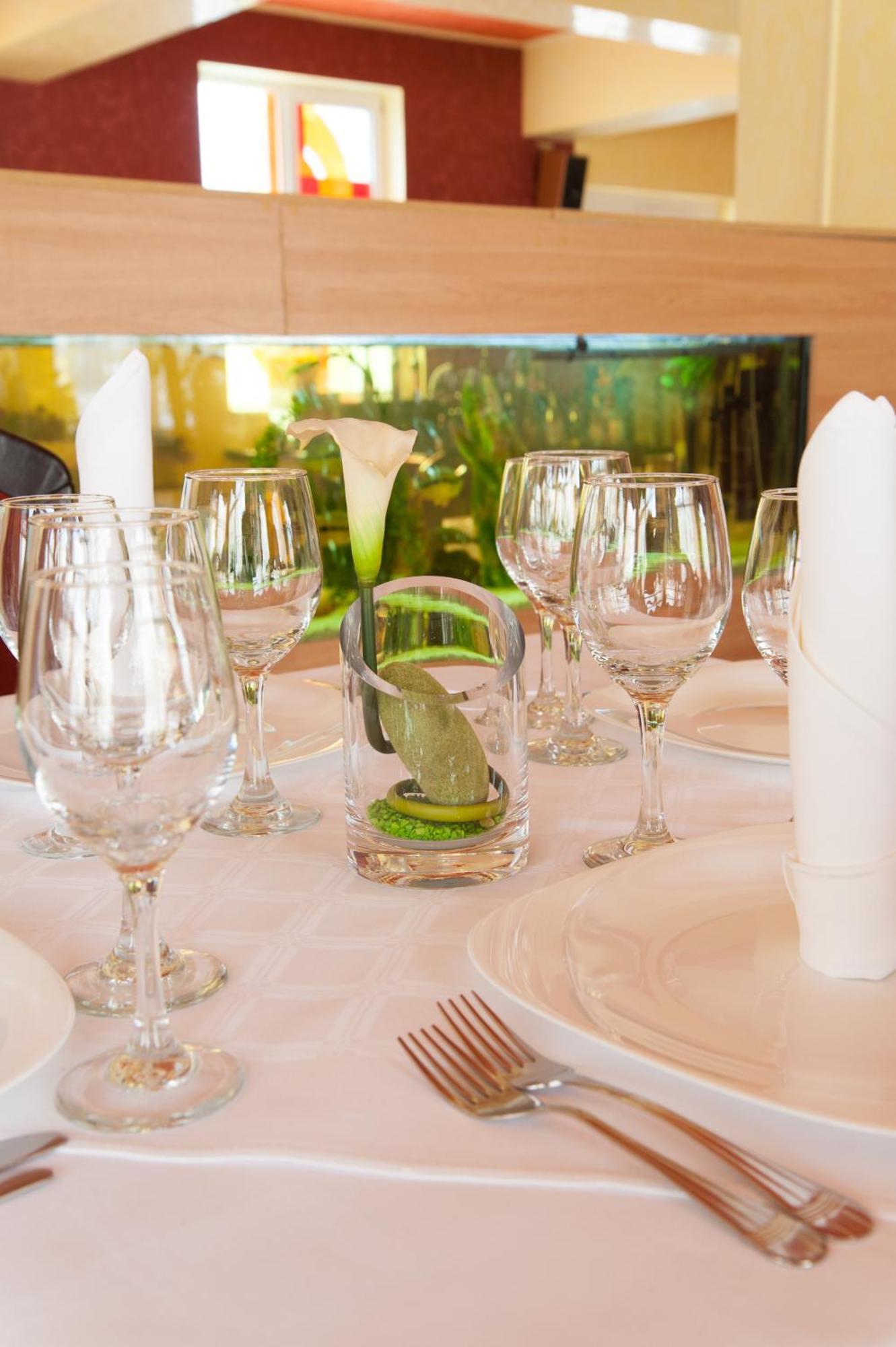 Hotel Melody Oradea Εξωτερικό φωτογραφία