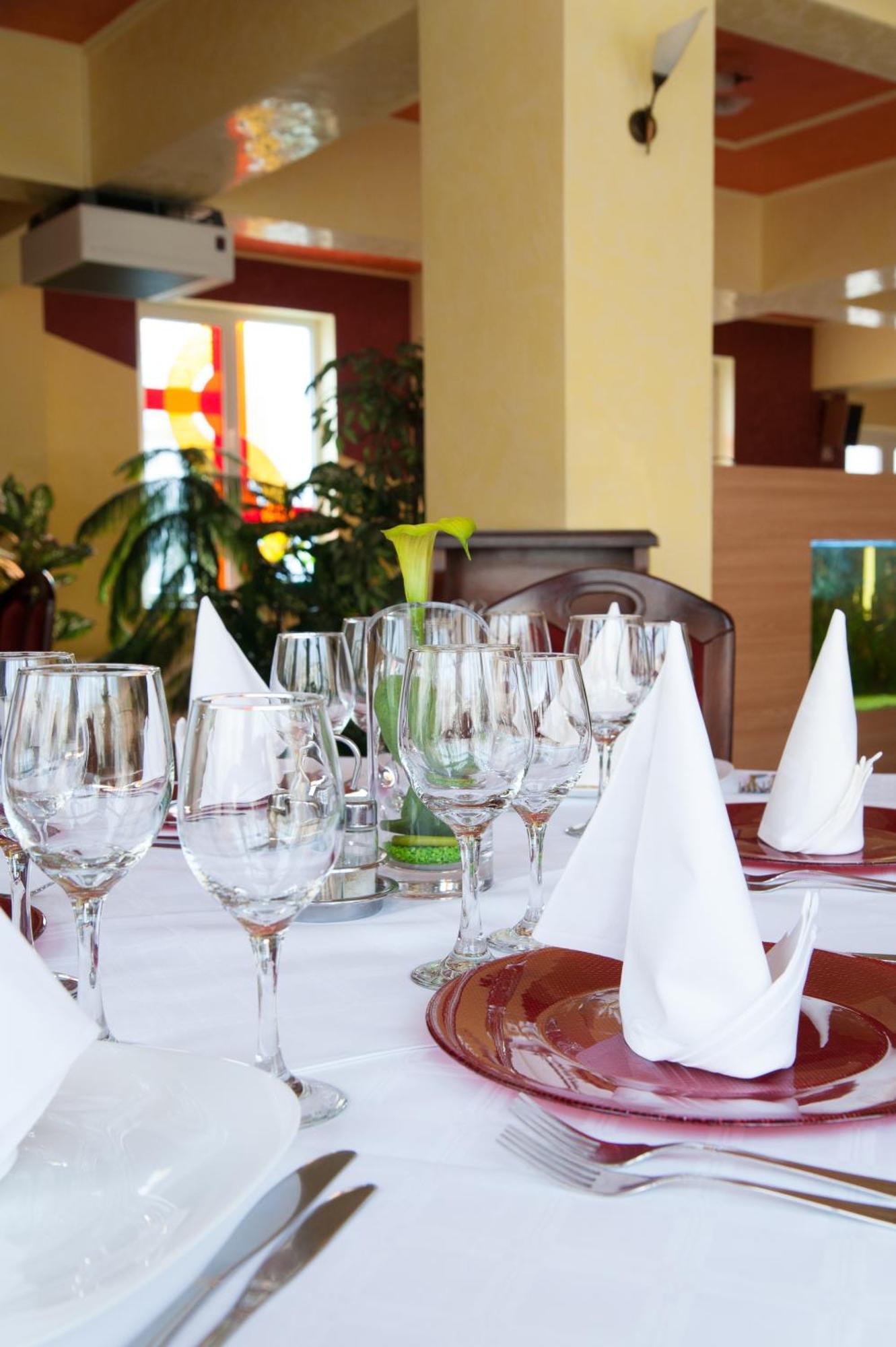 Hotel Melody Oradea Εξωτερικό φωτογραφία