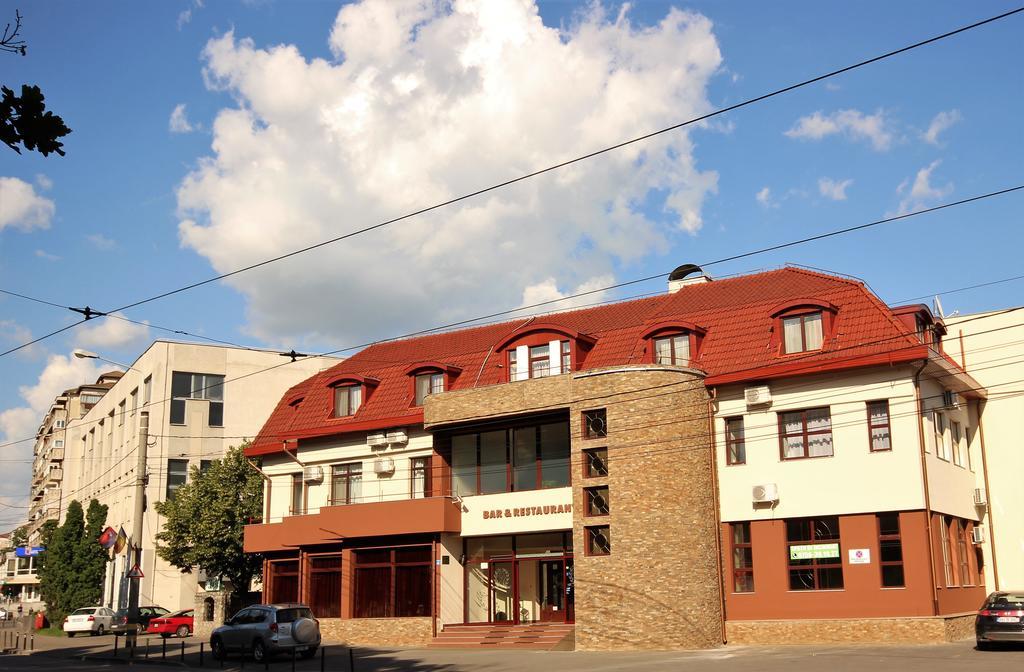Hotel Melody Oradea Εξωτερικό φωτογραφία