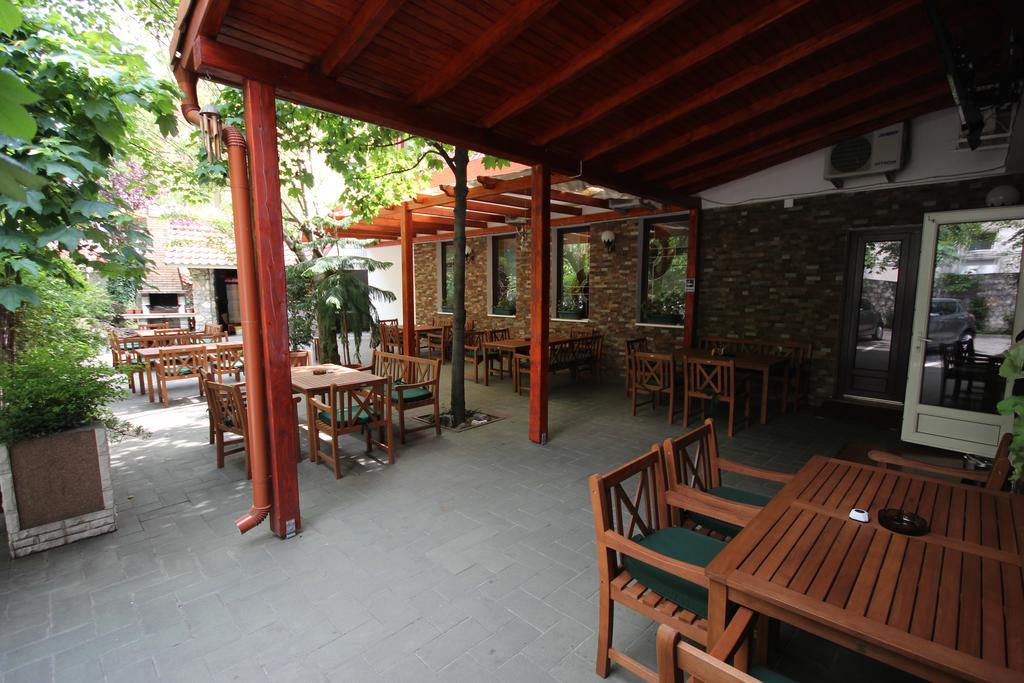 Hotel Melody Oradea Εξωτερικό φωτογραφία