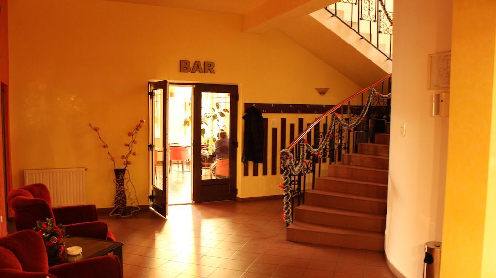 Hotel Melody Oradea Εξωτερικό φωτογραφία